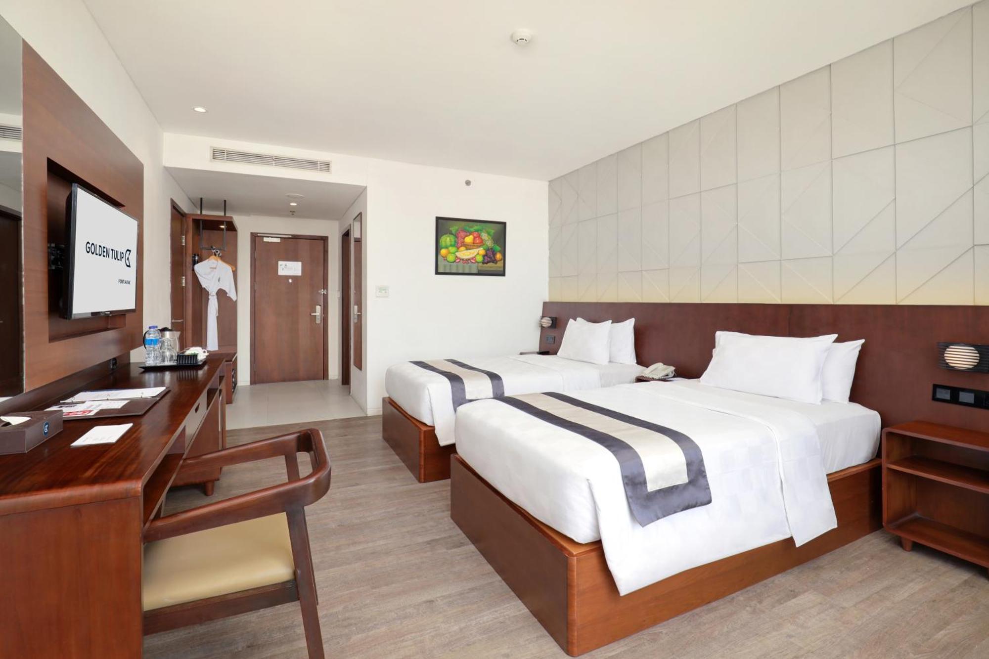 Hotel Golden Tulip Pontianak Exterior foto